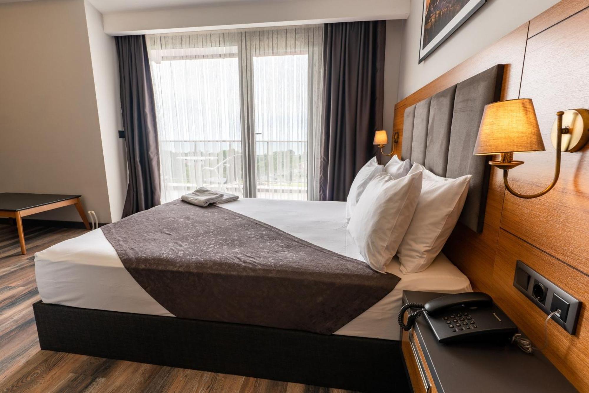 Emay Otel Трабзон Екстериор снимка