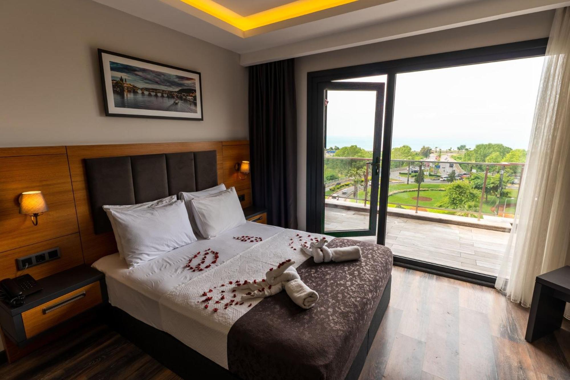 Emay Otel Трабзон Екстериор снимка